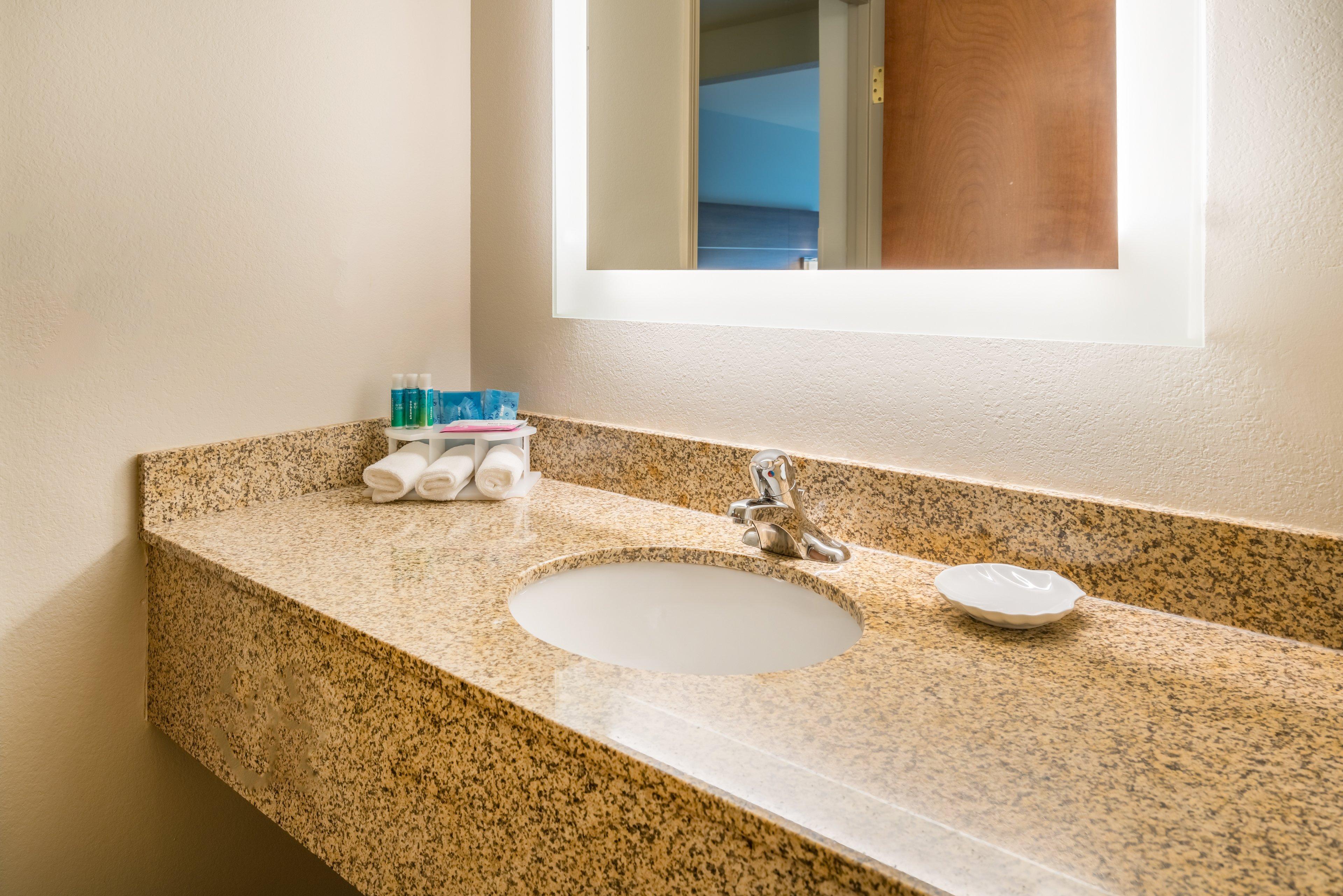 Holiday Inn Express & Suites Rocky Mount Smith Mountain Lake By Ihg Εξωτερικό φωτογραφία
