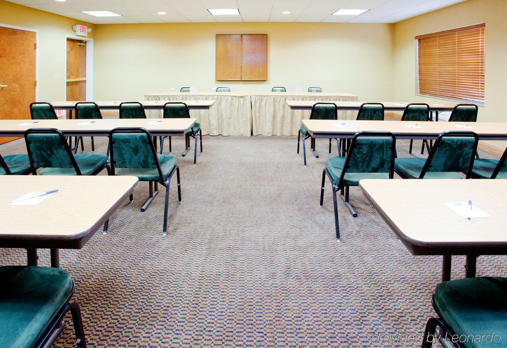 Holiday Inn Express & Suites Rocky Mount Smith Mountain Lake By Ihg Ανέσεις φωτογραφία